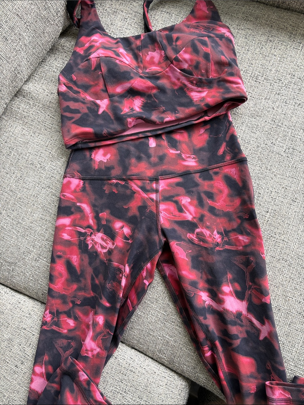 Women’s Lululemon  Pink & Black Tie-Dye Leggings and Top